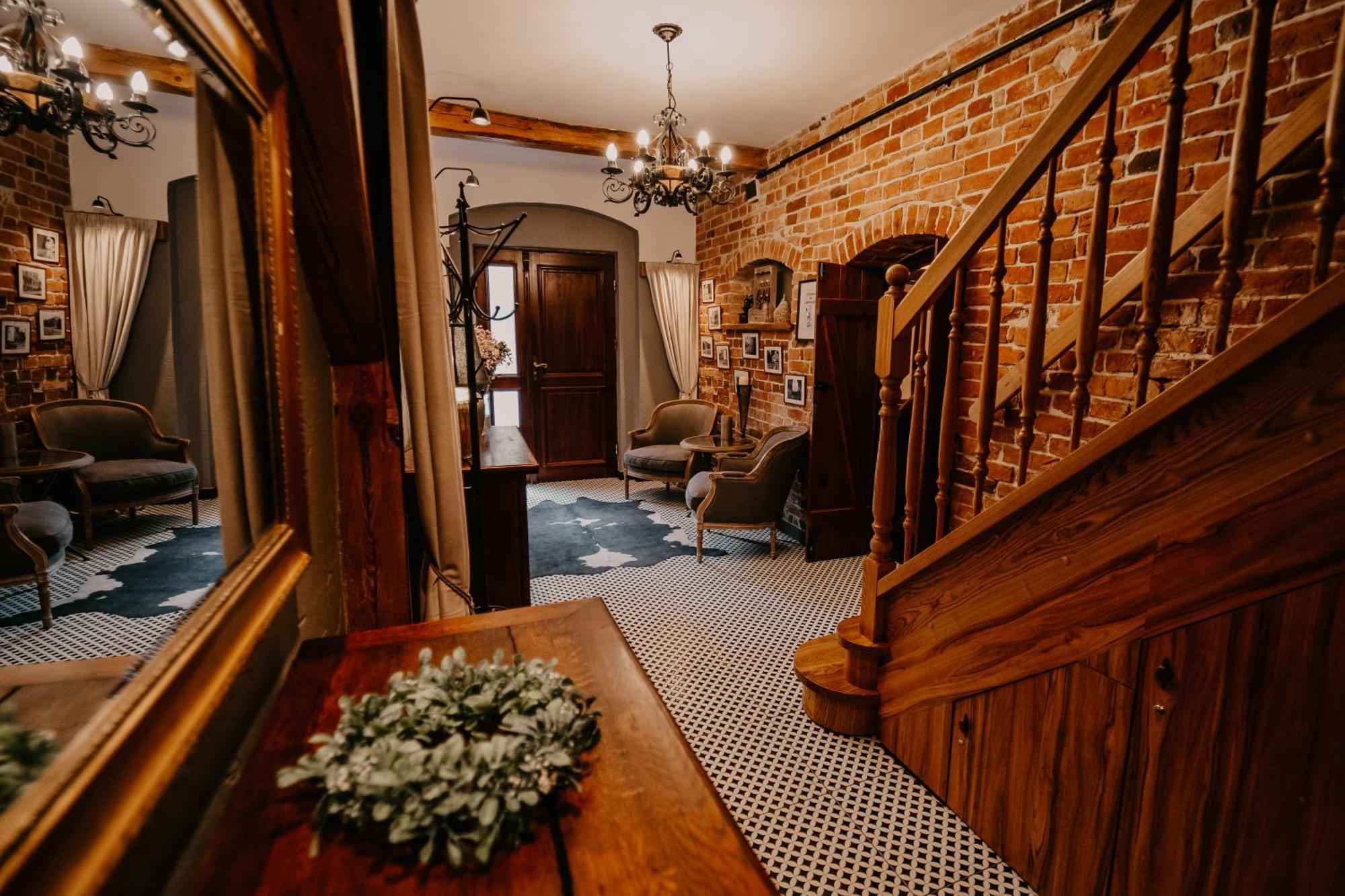 Villa Stary Mlyn W Brzeznicy Brzeznica  Esterno foto
